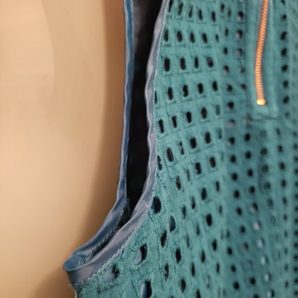 🍋 J Crew Factory Teal Eyelet Tank Top (Size 0) - Picture 4 of 9